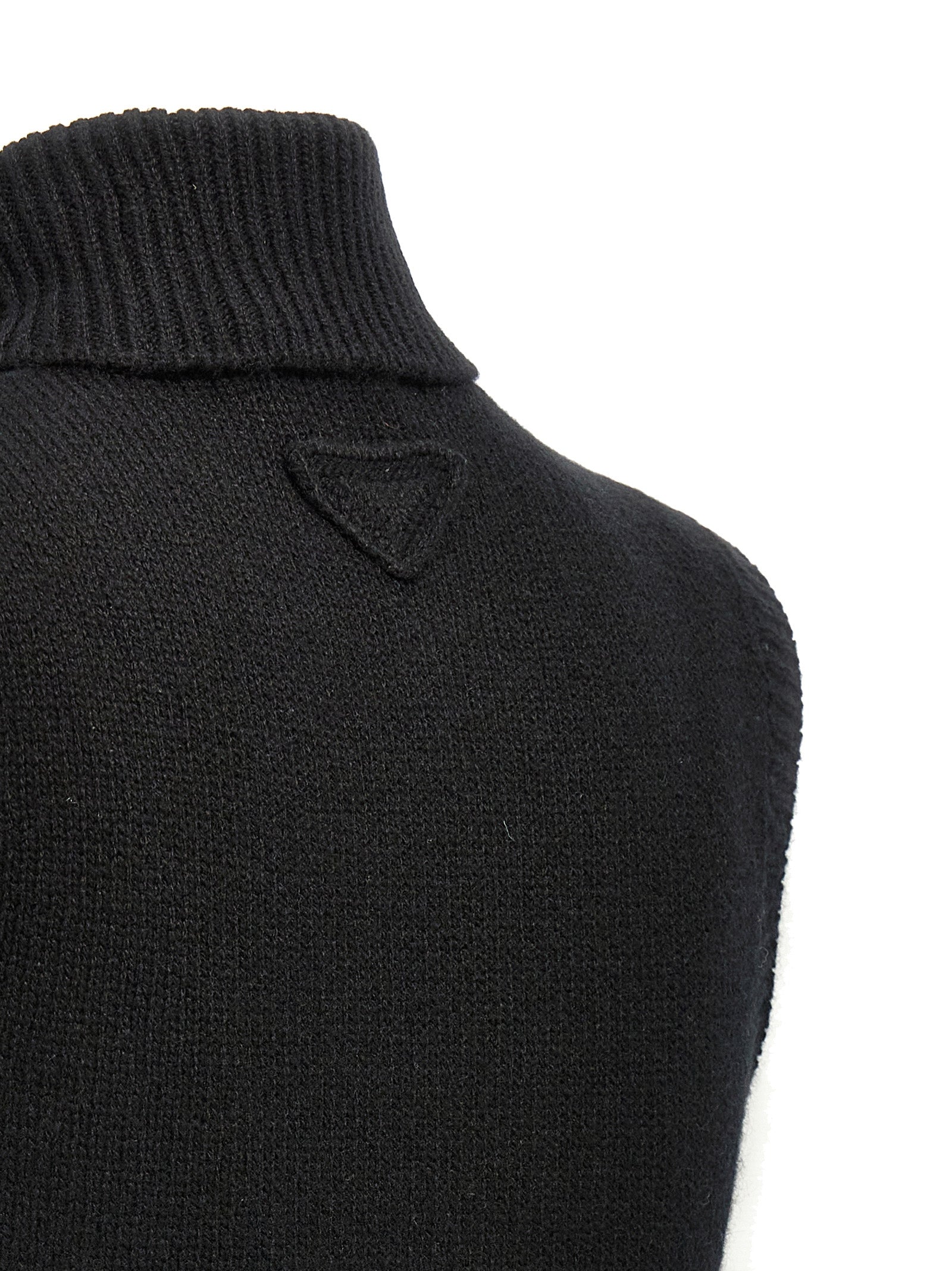 Black Cashmere Sleeveless Jacket