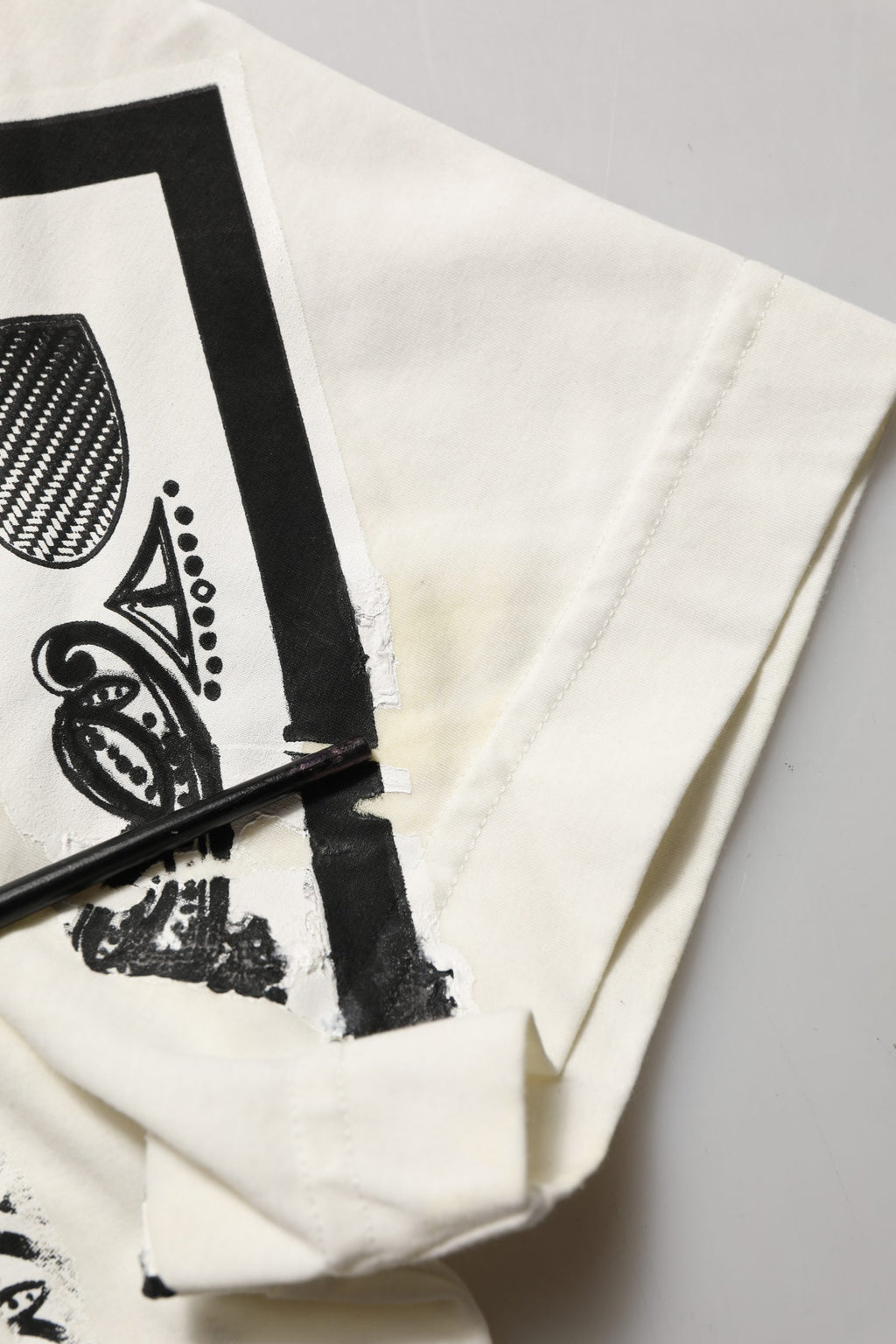 White Bandana Print Cotton Crew Neck T-shirt