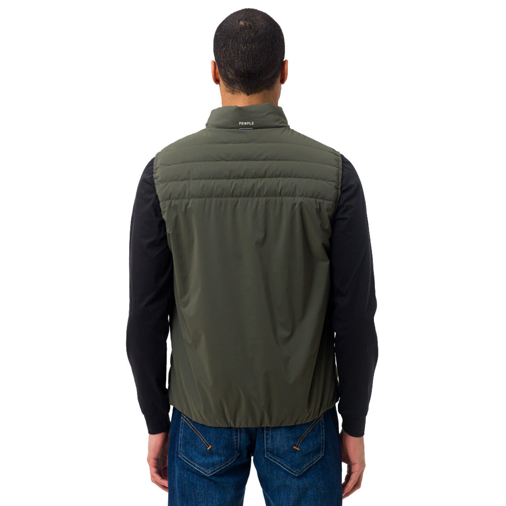 people of shibuya - gilet nobu