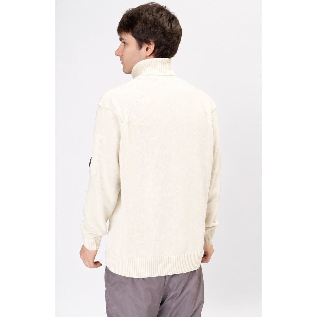 c.p. company - turtle neck lambswool panna